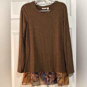 EUC 🎃 Logo long sleeve sweater